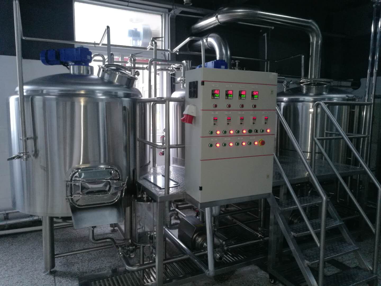 啤酒釀造設備 啤酒釀造控制系統